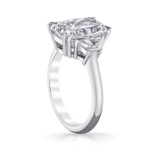 RADIANT GIA RING