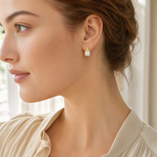 HUGGIE DIA EARRINGS