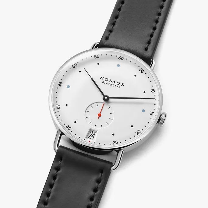 NOMOS Glashütte Metro 38 date - view 2