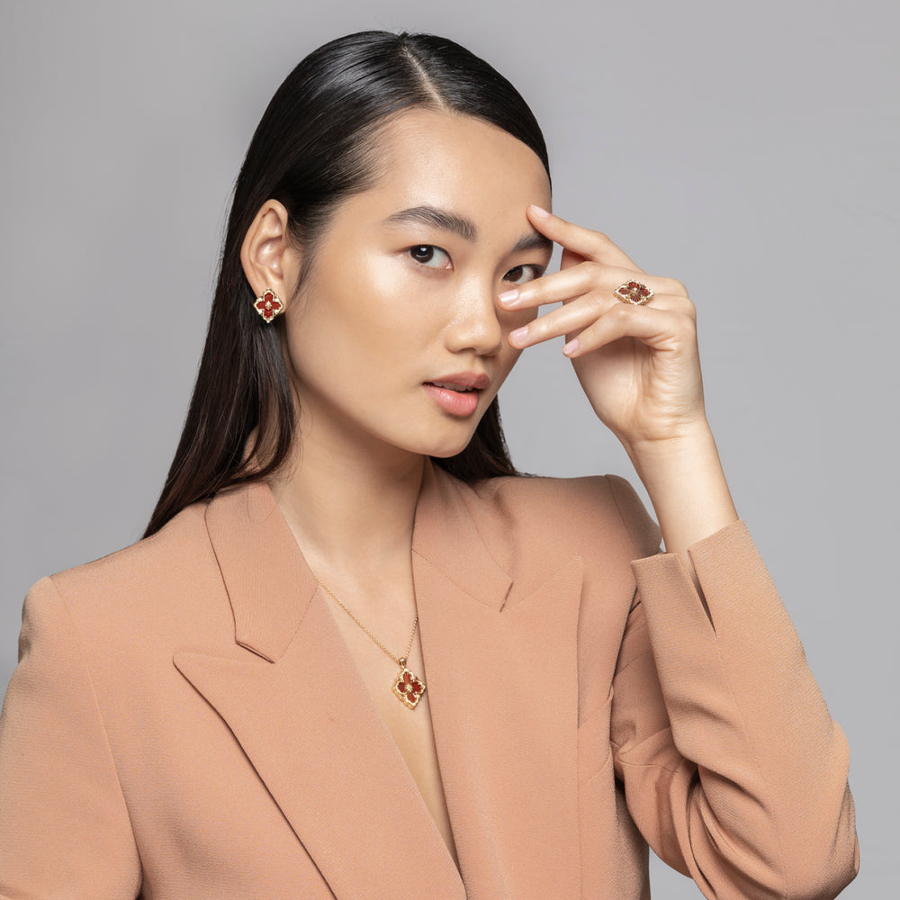 Buccellati Opera Tulle Button Earrings 18K Yellow Gold with Mother-of-Pearl