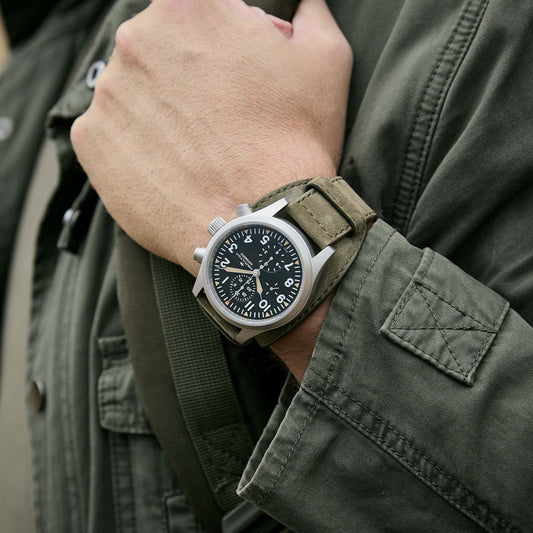 44MM HAMILTON KHAKI FIELD CHRONOGRAPH, STEEL CASE, BLACK DIAL, GREEN CALFSKIN ST