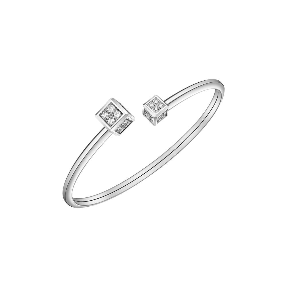 BANGLE BRACELET