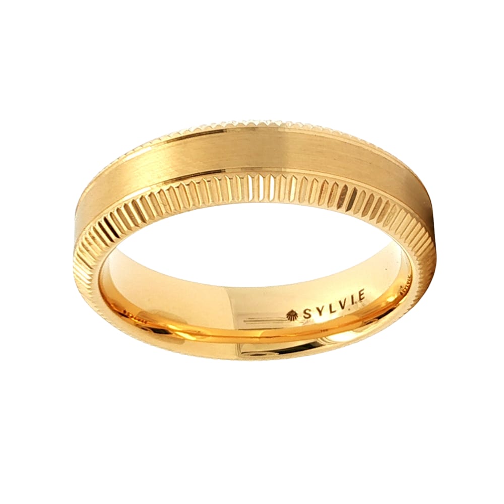 FLUTED BEVELED EDGE