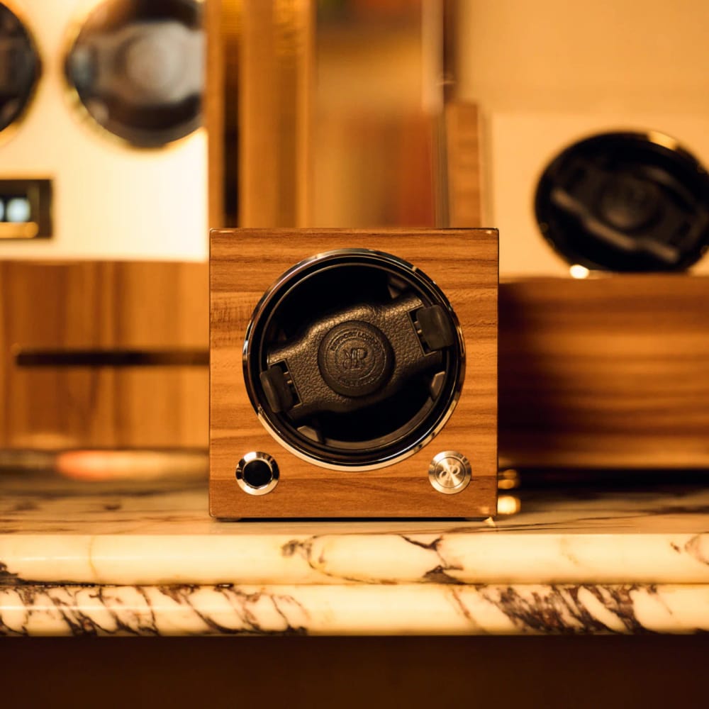 SINGLE-WALNUT