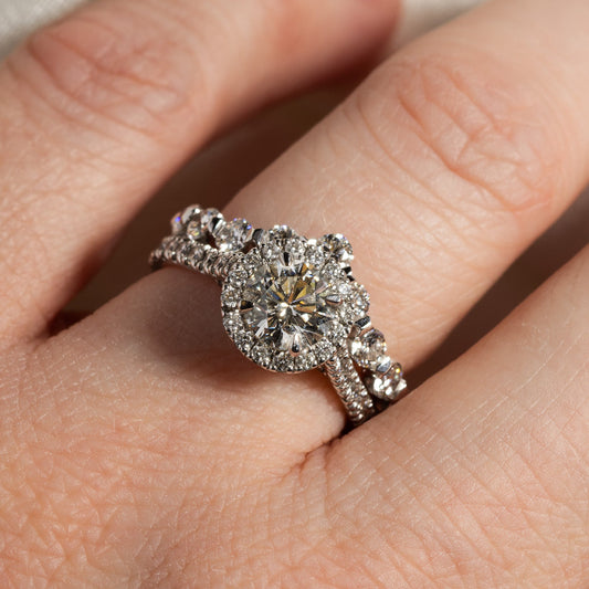 KJ5 18K White Gold 0.63ct Round Diamond Halo Engagement Ring