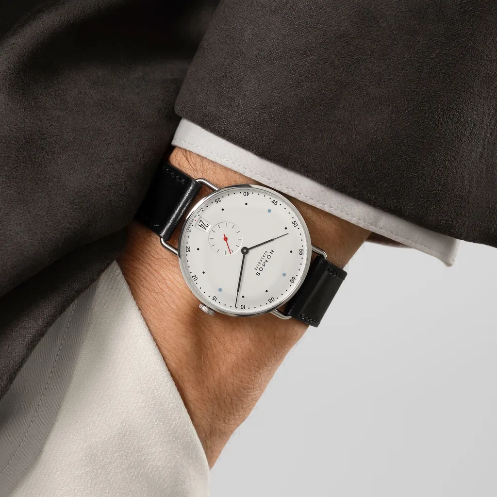 NOMOS Glashütte Metro 38 date - view 3