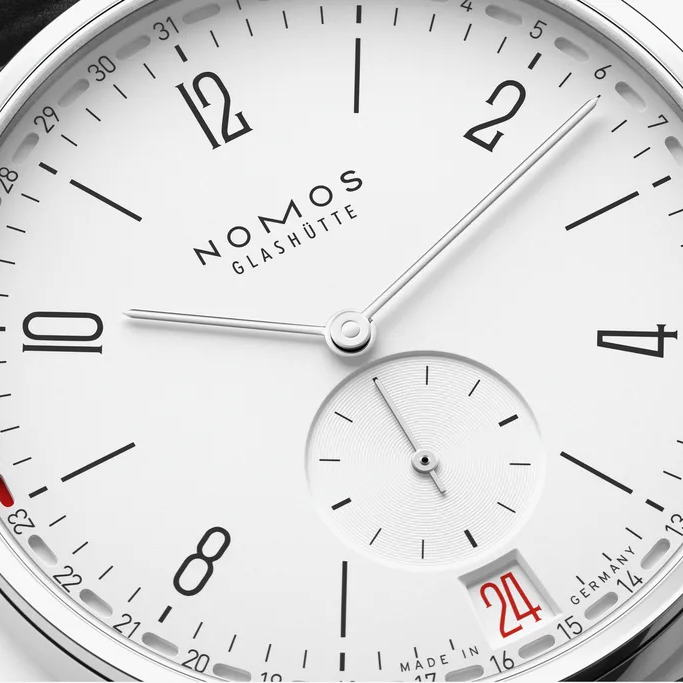 NOMOS Glashütte Tangente 2date - view 3