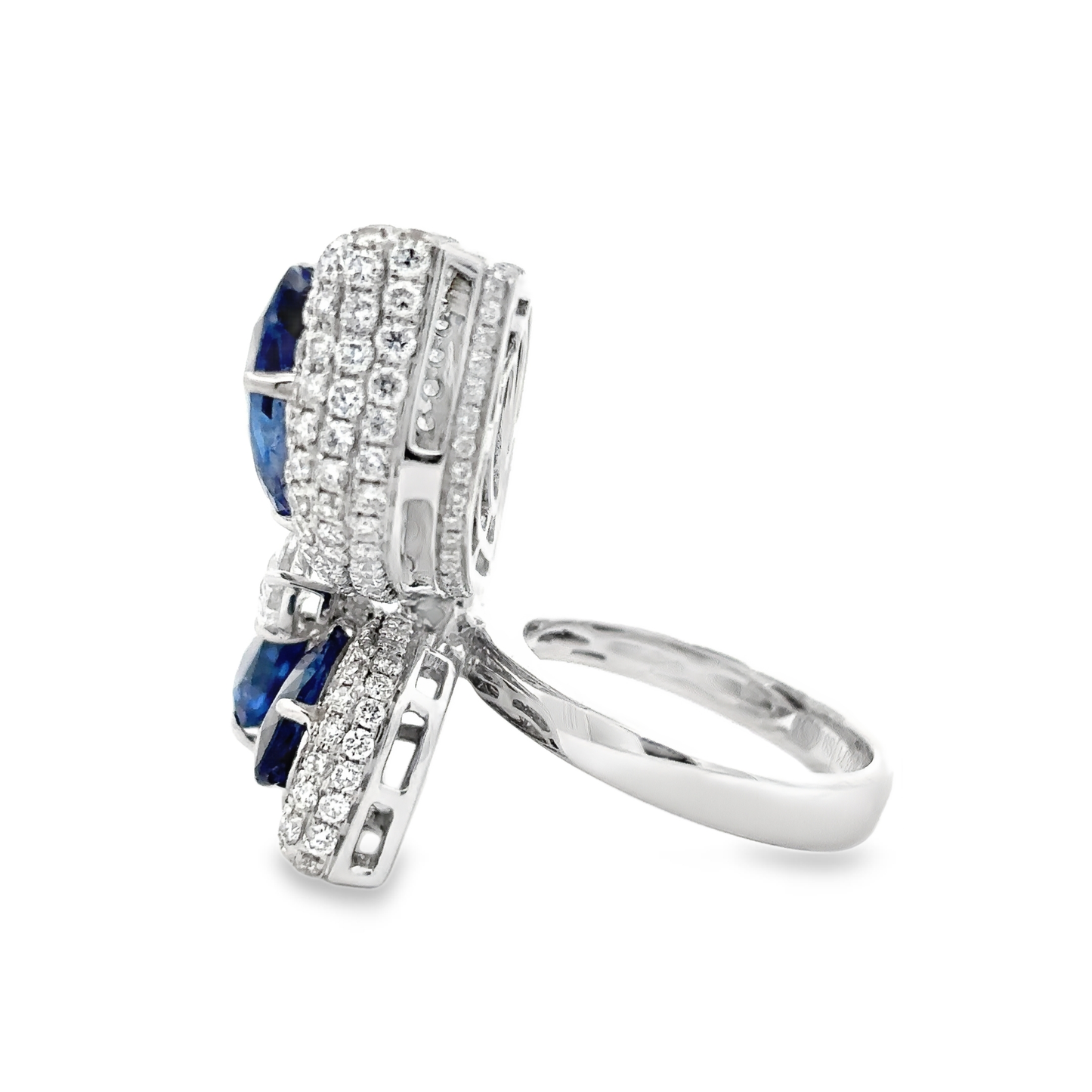 King Jewelers Blue Sapphire and Diamond Flower Ring 18K White Gold