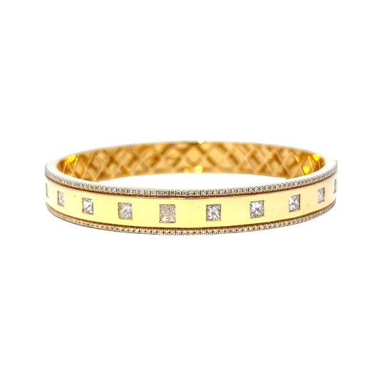 King Jewelers Princess Cut Diamond Bangle Bracelet 18K Yellow Gold