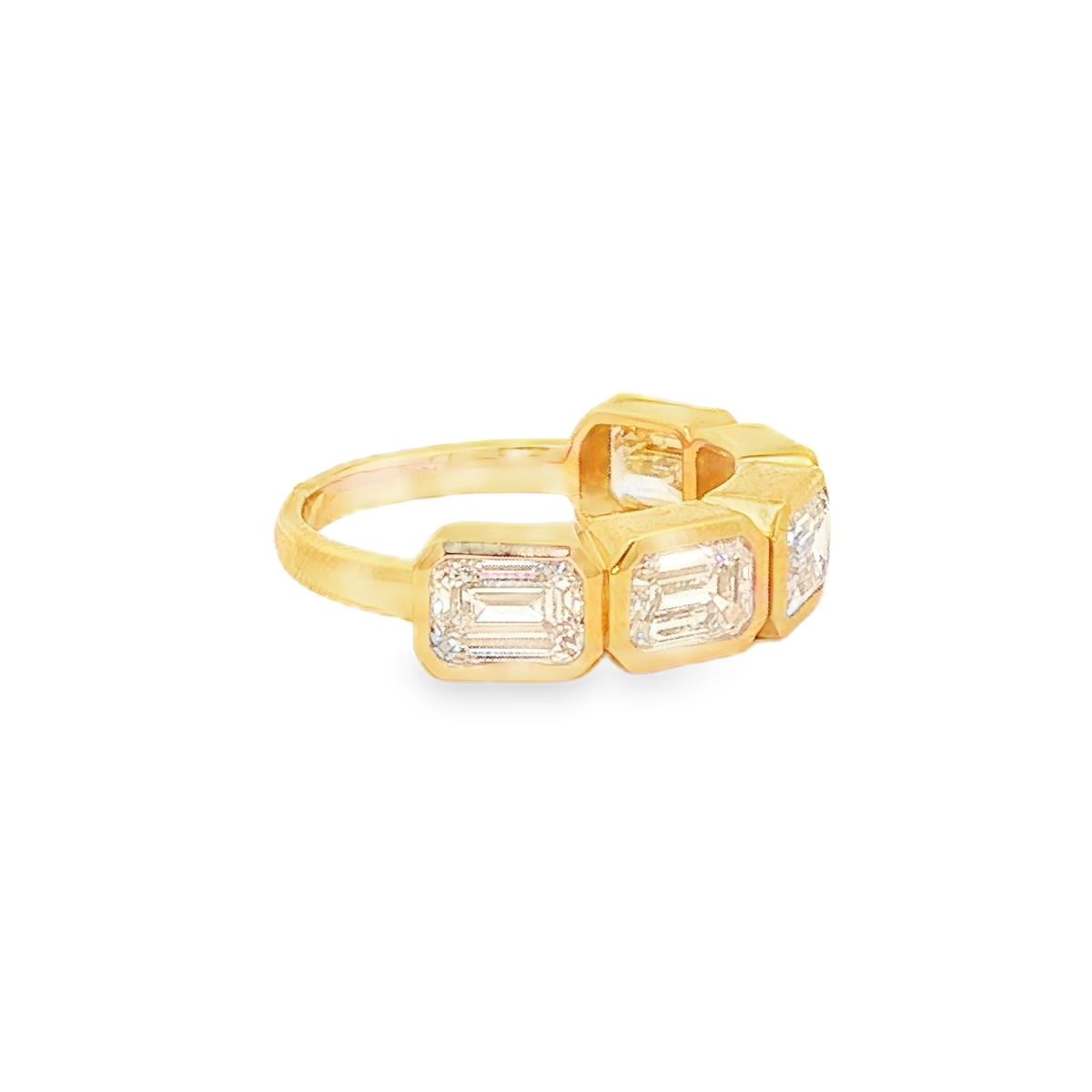 King Jewelers Bezel Set Emerald Cut Diamond Ring 18K Yellow Gold
