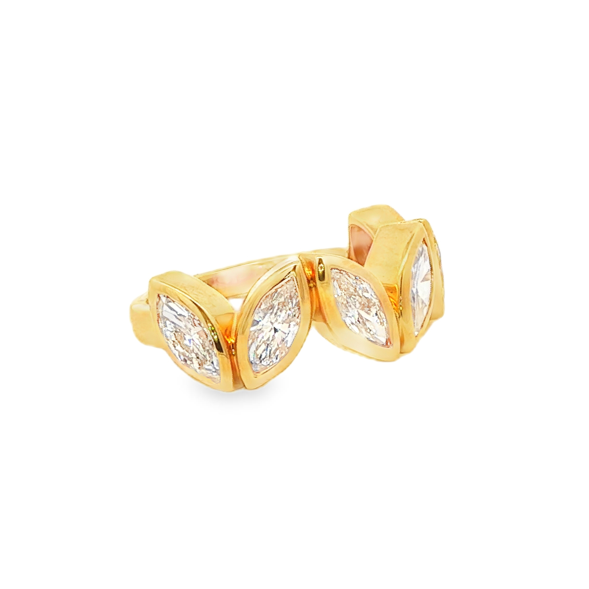 King Jewelers Bezel Set Marquise Diamond Ring 18K Yellow Gold