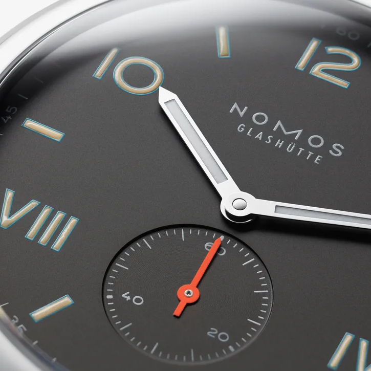NOMOS Glashütte Club Campus 38 night - view 2