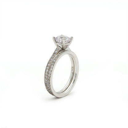 KJ5 18K White Gold Pavé Round Diamond Engagement Ring Mounting and Wedding Band Set