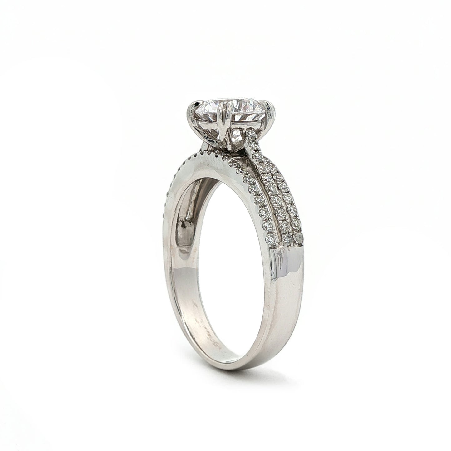 KJ5 18K White Gold Triple Row Round Diamond Engagement Ring Mounting