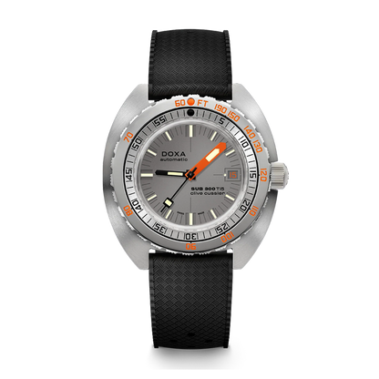 DOXA SUB 300 Ti5 Clive Cussler Titanium