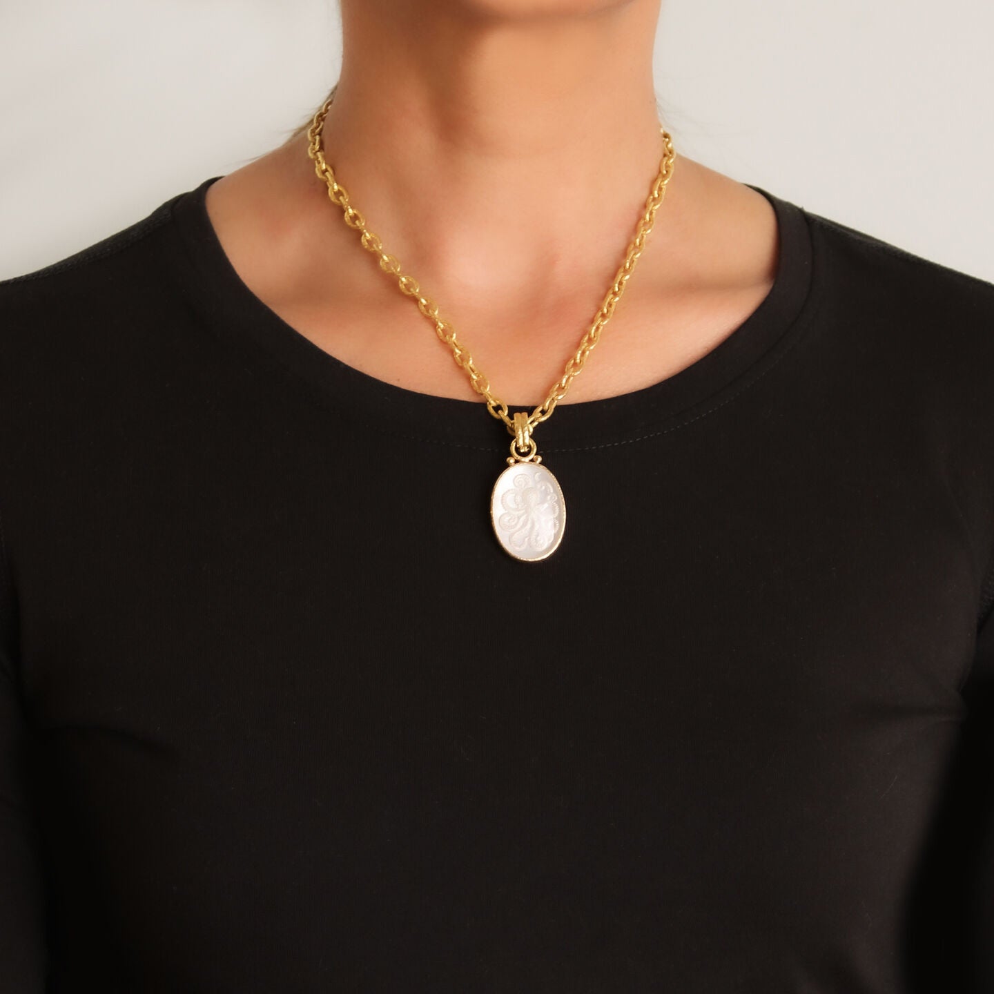 Elizabeth Locke P113701-2