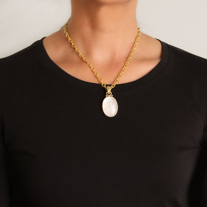 Elizabeth Locke P113701-2