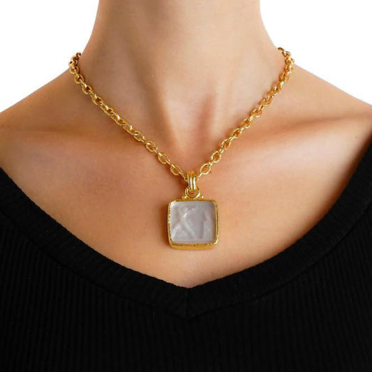 Elizabeth Locke P64407-V-3