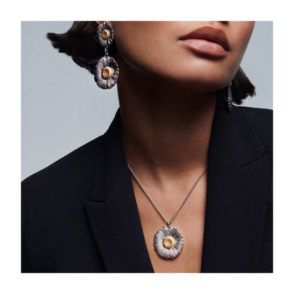 Buccellati Blossoms Daisy Silver and Vermeil Pendant Necklace