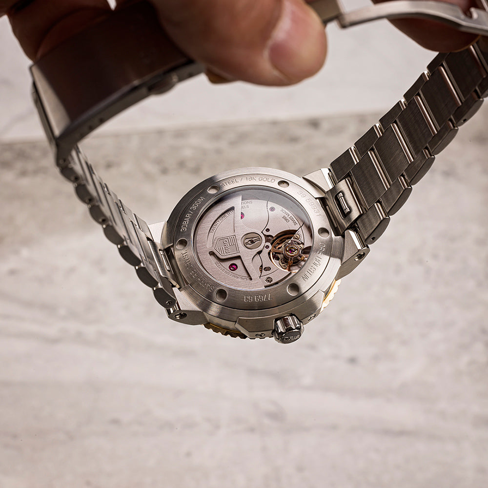 Oris Aquis Date Calibre 400 Steel and Gold | King Jewelers