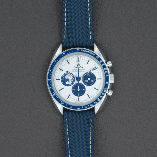 Omega Speedmaster Silver Snoopy Award Watch 310.32.42.50.02.001-1