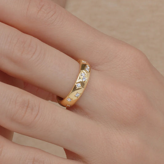 Kwiat Cobblestone Ring with Star-Set Diamonds in 18K Yellow Gold