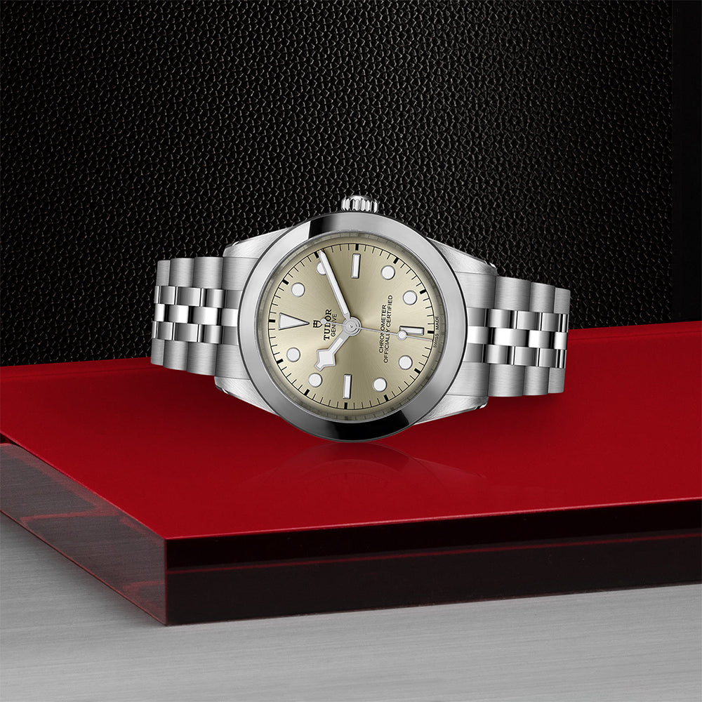 TUDOR Black Bay 39 Light Champagne Dial | King Jewelers