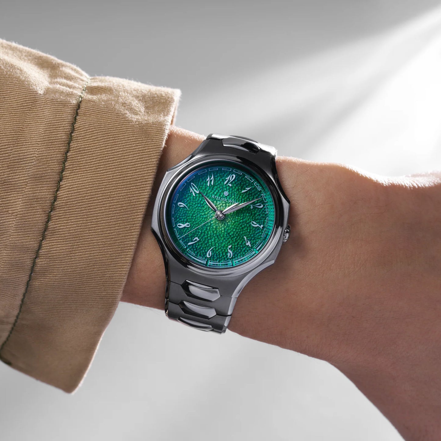 Atelier Wen Inflection Green Dial 幽 YŌU 40mm Tantalum Bracelet Watch